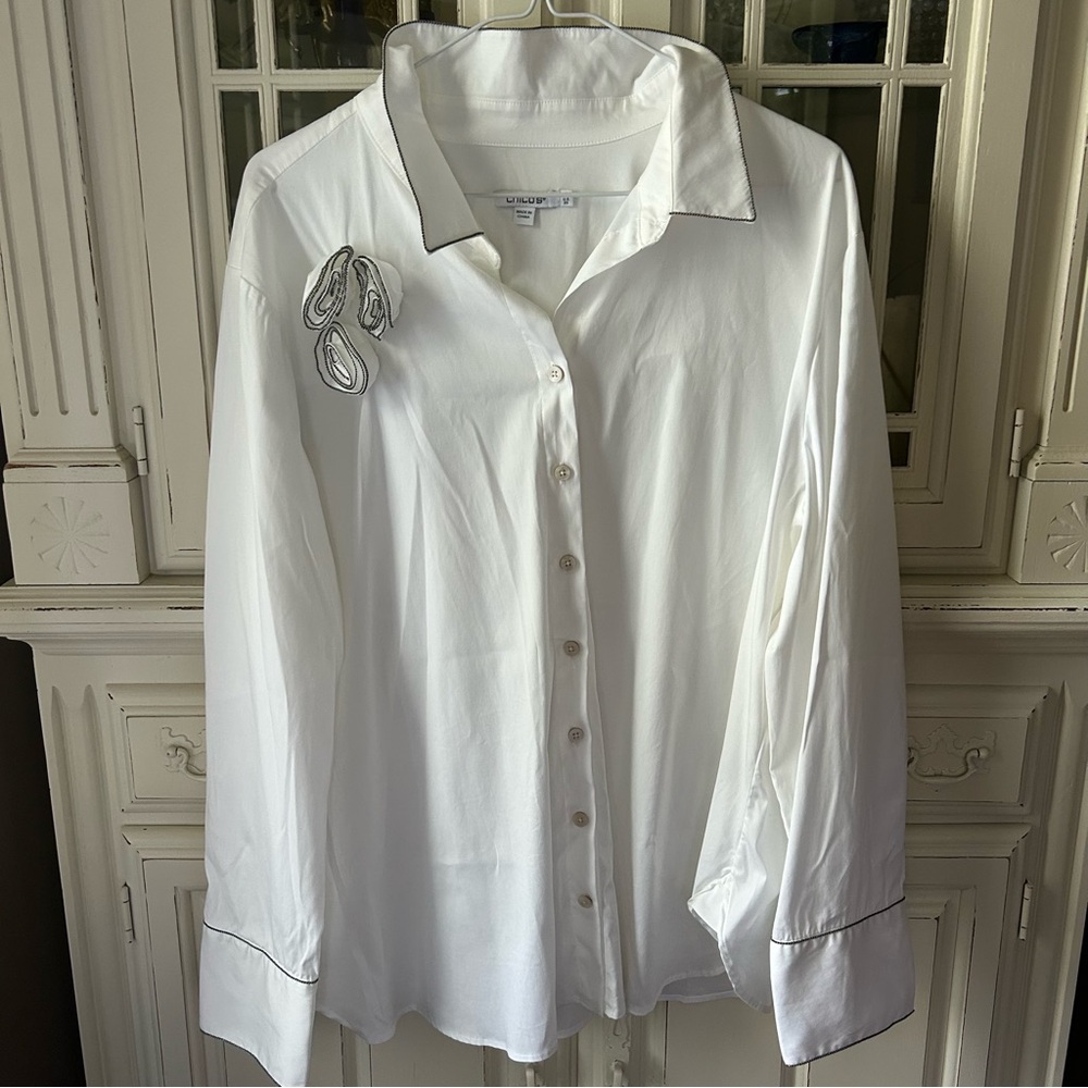 Chicos Solid LS Fashion Top Alabaster Size 4